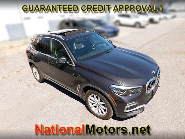 BMW X5 Vehicle Full-screen Gallery Image 02