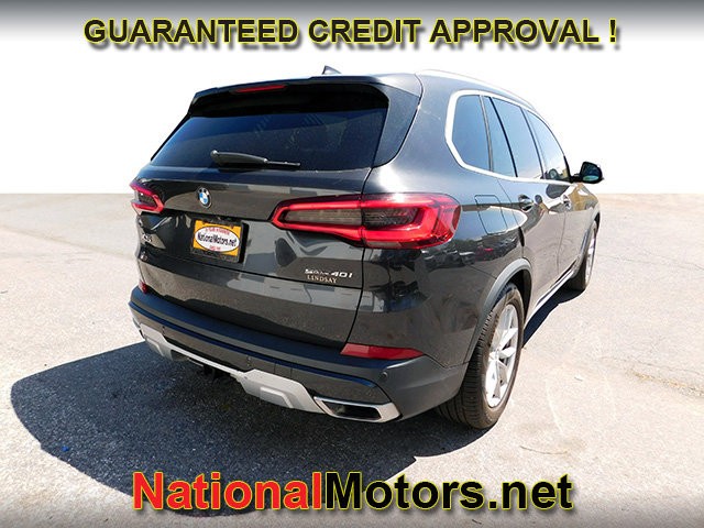 BMW X5 Vehicle Full-screen Gallery Image 05