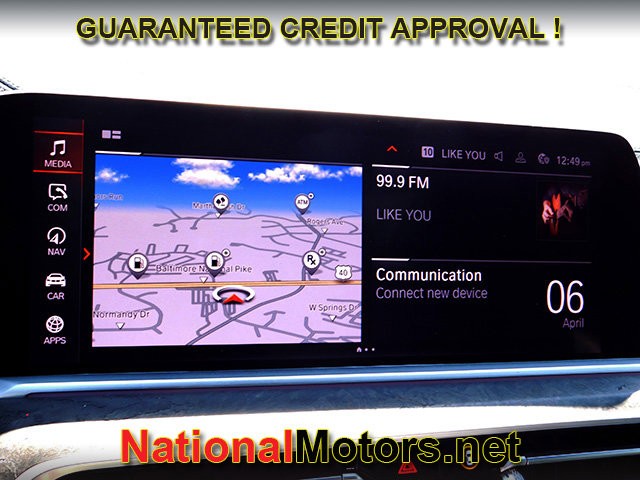 BMW X5 Vehicle Full-screen Gallery Image 17