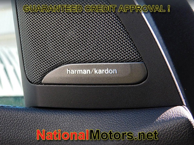 BMW X5 Vehicle Full-screen Gallery Image 26