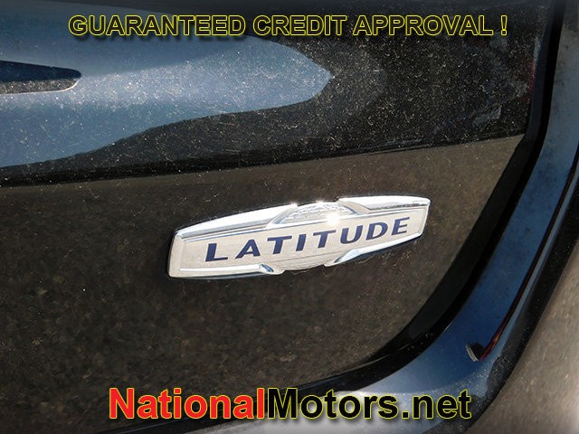 Jeep Compass Vehicle Full-screen Gallery Image 06