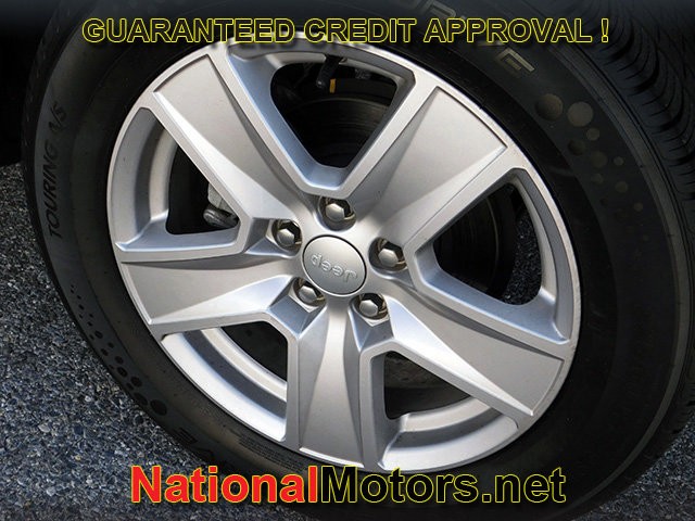 Jeep Compass Vehicle Full-screen Gallery Image 09