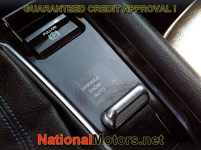 Jeep Compass Vehicle Full-screen Gallery Image 20