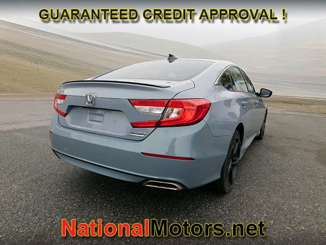 Honda Accord Sedan Vehicle Full-screen Gallery Image 03