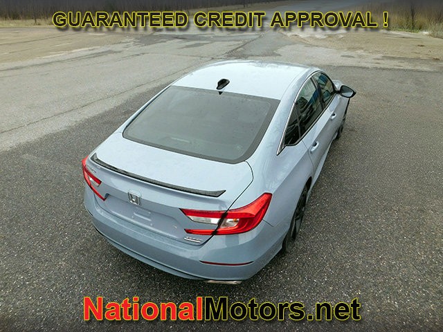 Honda Accord Sedan Vehicle Full-screen Gallery Image 04