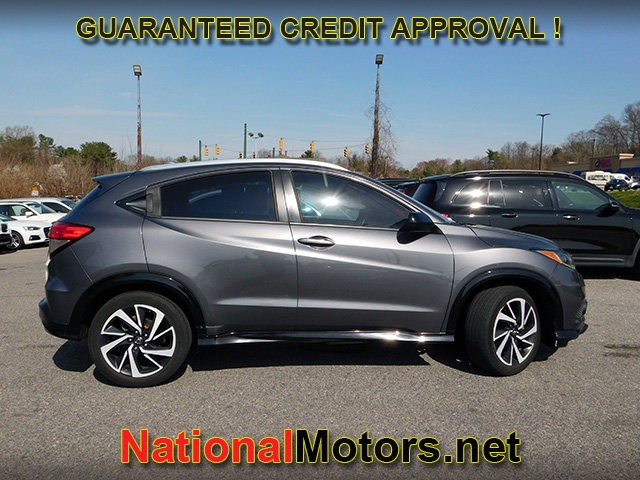 Honda HR-V Vehicle Full-screen Gallery Image 02