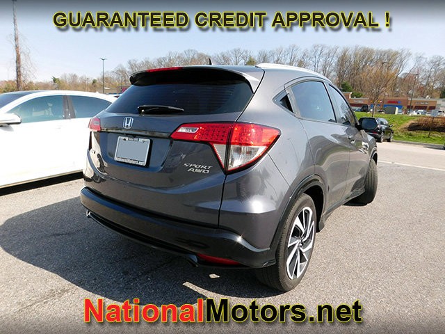 Honda HR-V Vehicle Full-screen Gallery Image 03