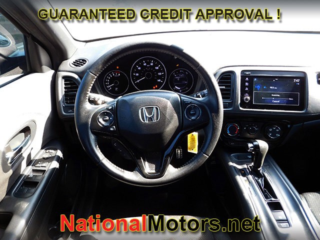 Honda HR-V Vehicle Full-screen Gallery Image 08