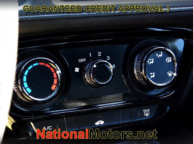 Honda HR-V Vehicle Full-screen Gallery Image 13