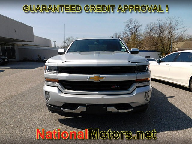 Chevrolet Silverado 1500 Vehicle Full-screen Gallery Image 03