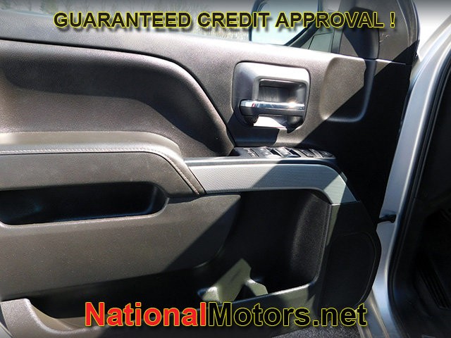 Chevrolet Silverado 1500 Vehicle Full-screen Gallery Image 12