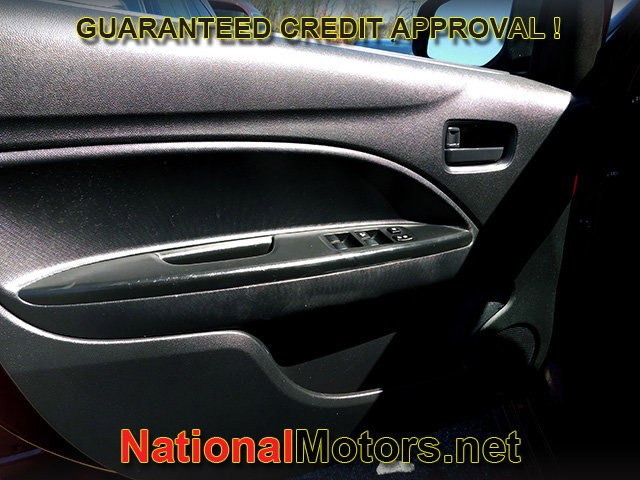 Mitsubishi Mirage G4 Vehicle Full-screen Gallery Image 09
