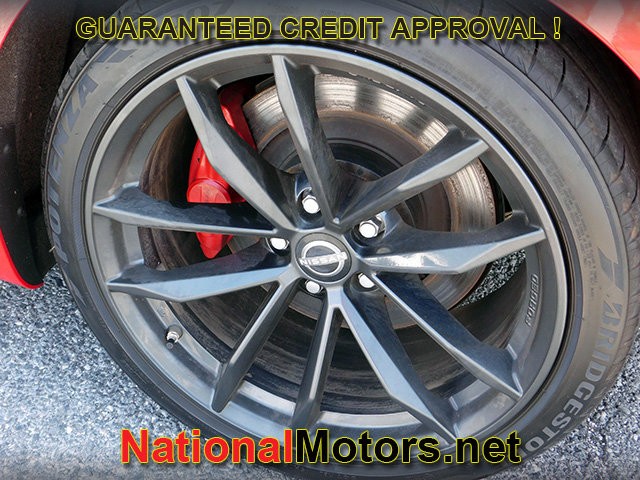 Nissan Z Vehicle Full-screen Gallery Image 08