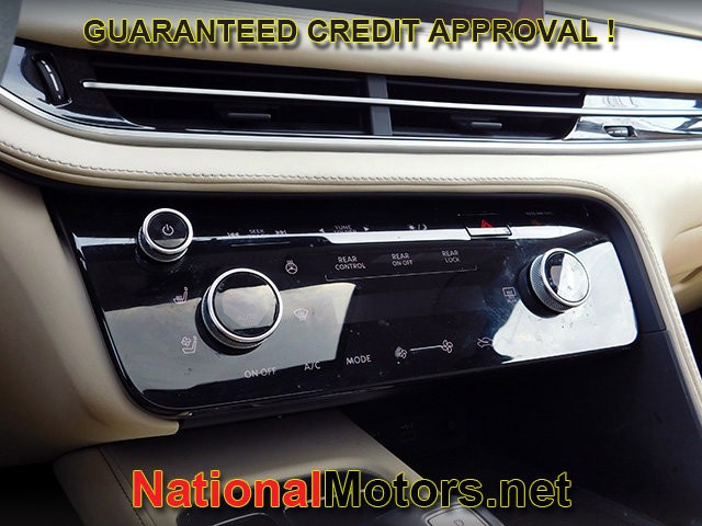 INFINITI QX60 Vehicle Full-screen Gallery Image 22