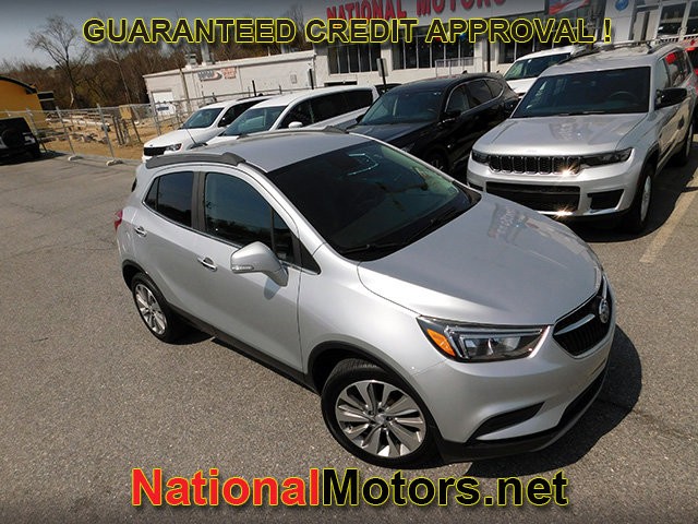 Buick Encore Vehicle Full-screen Gallery Image 02