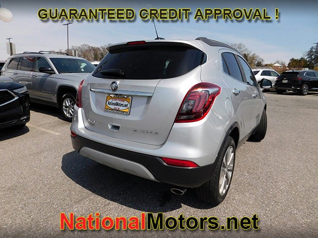 Buick Encore Vehicle Full-screen Gallery Image 04