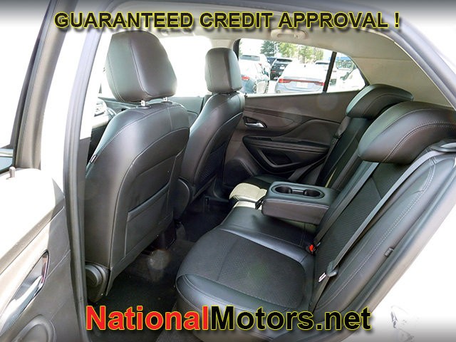 Buick Encore Vehicle Full-screen Gallery Image 07