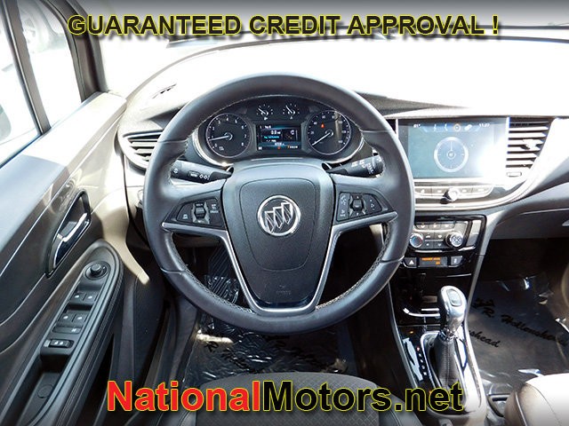 Buick Encore Vehicle Full-screen Gallery Image 08