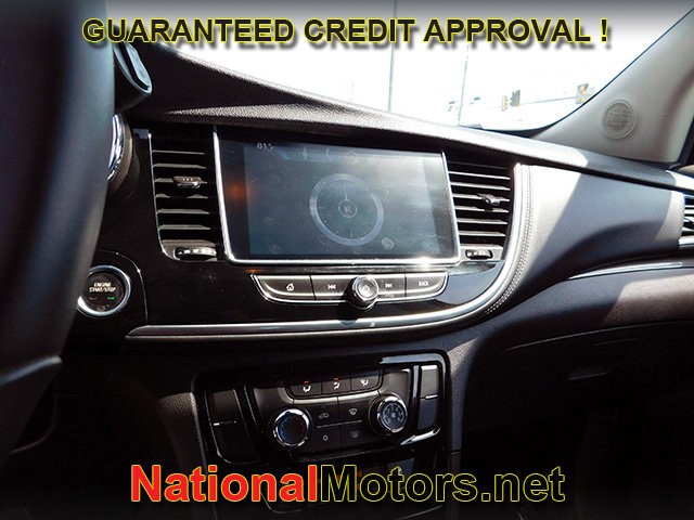 Buick Encore Vehicle Full-screen Gallery Image 11