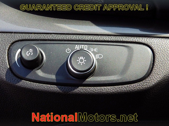 Buick Encore Vehicle Full-screen Gallery Image 18