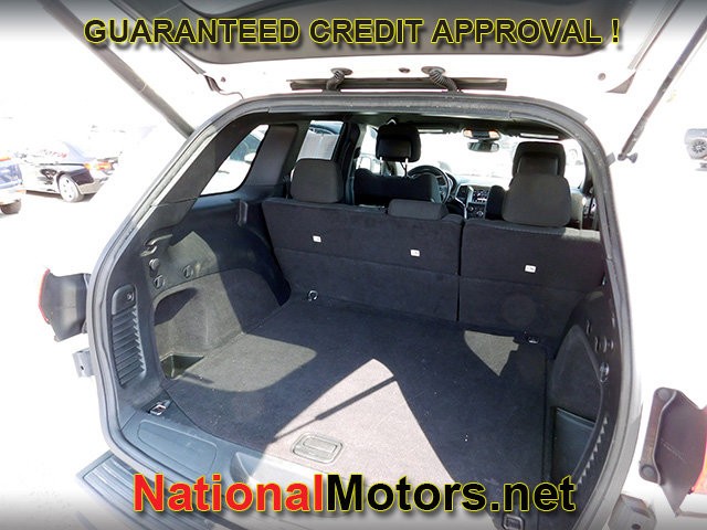 Jeep Grand Cherokee Vehicle Full-screen Gallery Image 08