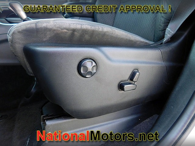 Jeep Grand Cherokee Vehicle Full-screen Gallery Image 16