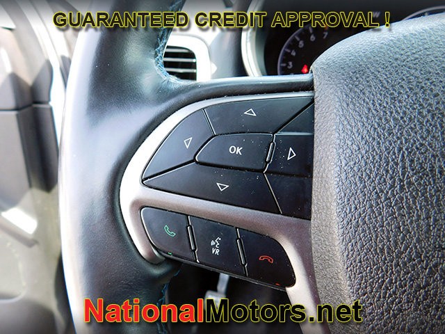 Jeep Grand Cherokee Vehicle Full-screen Gallery Image 23