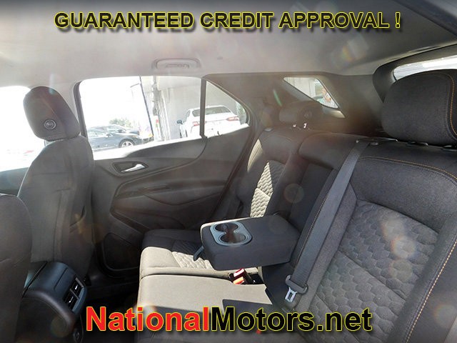 Chevrolet Equinox Vehicle Full-screen Gallery Image 09
