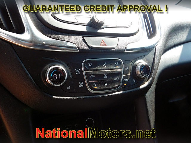 Chevrolet Equinox Vehicle Full-screen Gallery Image 16