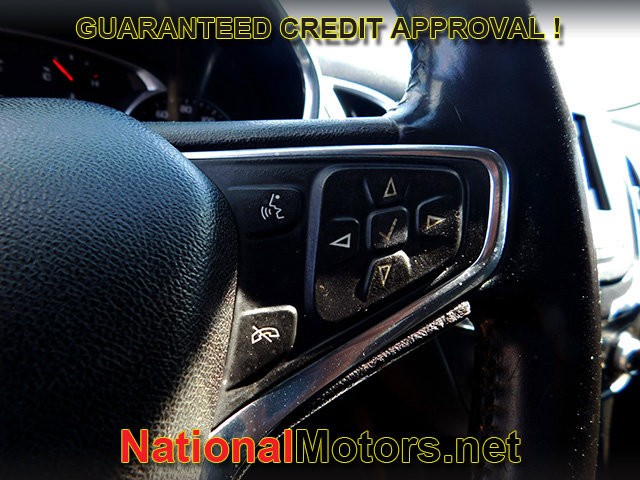 Chevrolet Equinox Vehicle Full-screen Gallery Image 18