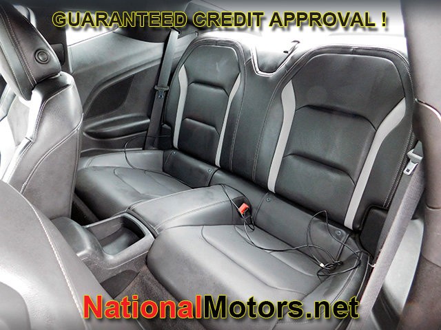 Chevrolet Camaro Vehicle Full-screen Gallery Image 09