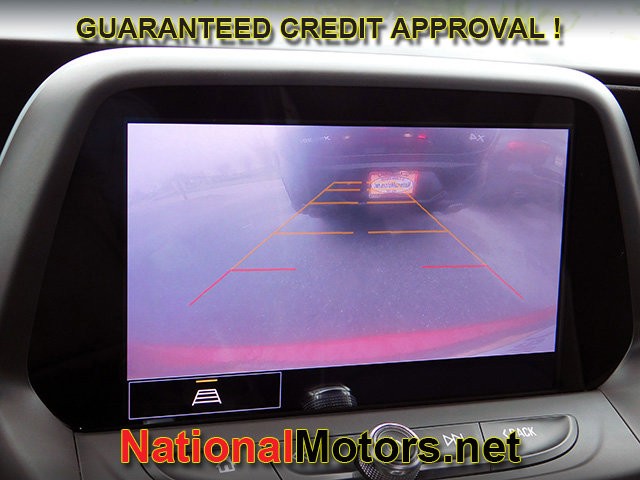 Chevrolet Camaro Vehicle Full-screen Gallery Image 13