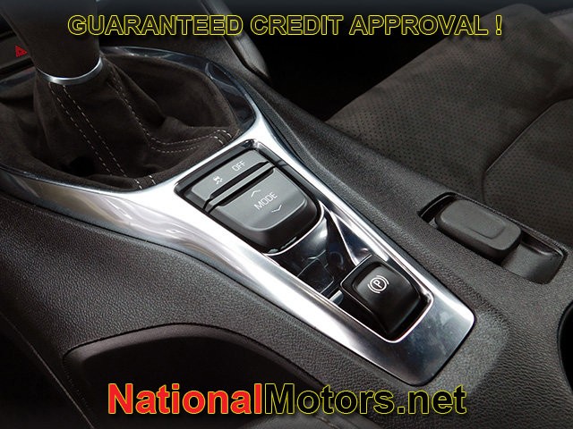 Chevrolet Camaro Vehicle Full-screen Gallery Image 15