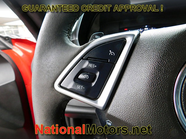 Chevrolet Camaro Vehicle Full-screen Gallery Image 17