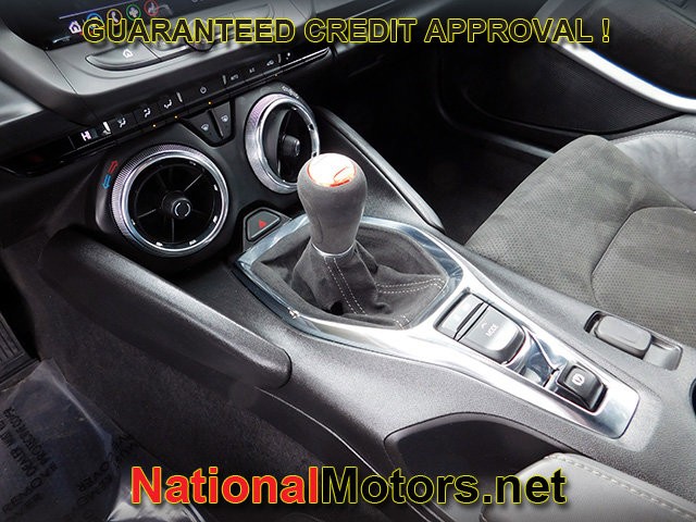 Chevrolet Camaro Vehicle Full-screen Gallery Image 21