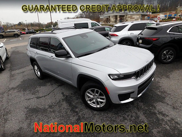 Jeep Grand Cherokee L Vehicle Full-screen Gallery Image 02