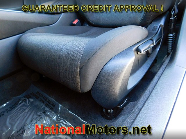 Honda Accord Sedan Vehicle Full-screen Gallery Image 12