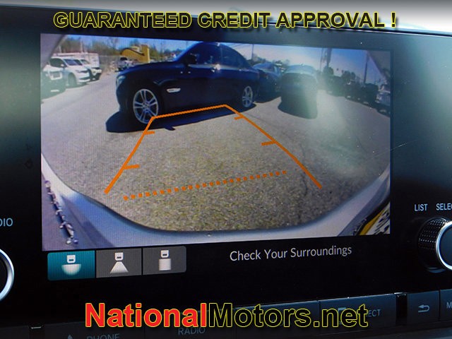 Honda Accord Sedan Vehicle Full-screen Gallery Image 14