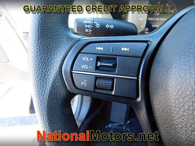 Honda Accord Sedan Vehicle Full-screen Gallery Image 18