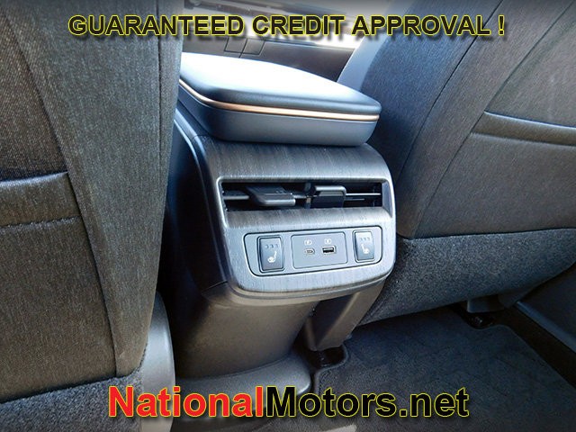 Nissan ARIYA Vehicle Full-screen Gallery Image 12