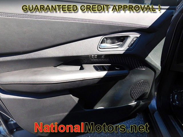 Nissan ARIYA Vehicle Full-screen Gallery Image 14