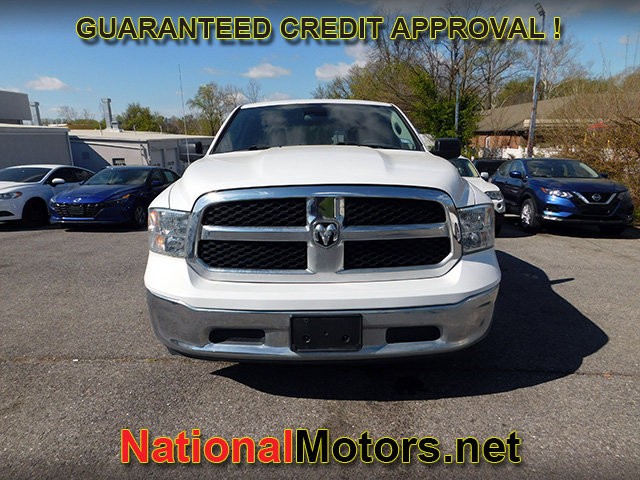 Ram 1500 Classic Vehicle Full-screen Gallery Image 03