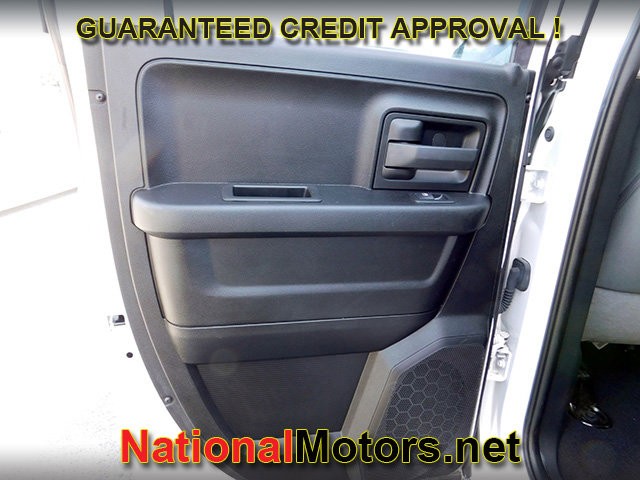 Ram 1500 Classic Vehicle Full-screen Gallery Image 11