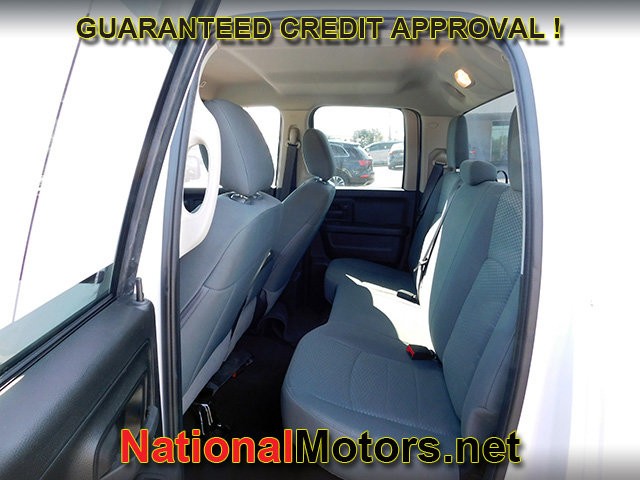 Ram 1500 Classic Vehicle Full-screen Gallery Image 12