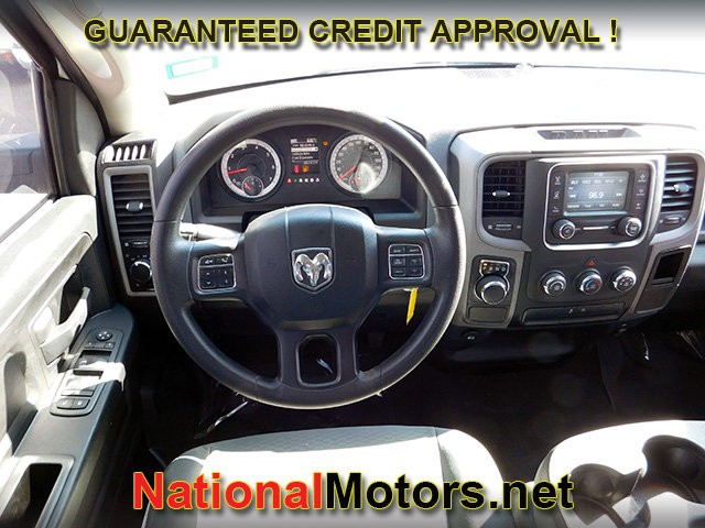 Ram 1500 Classic Vehicle Full-screen Gallery Image 13