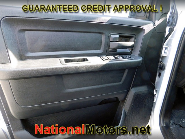 Ram 1500 Classic Vehicle Full-screen Gallery Image 14