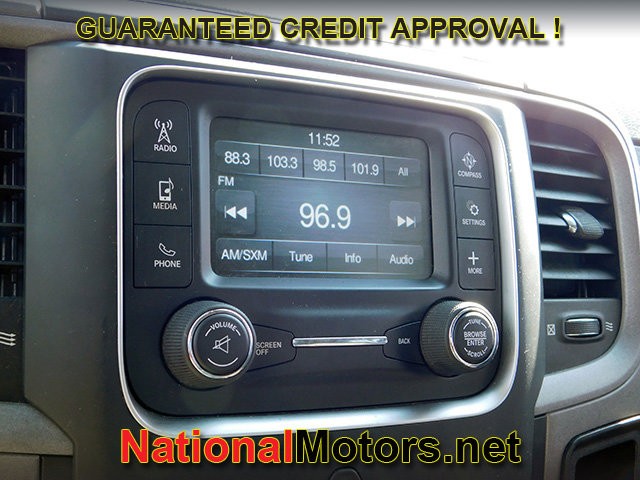 Ram 1500 Classic Vehicle Full-screen Gallery Image 18