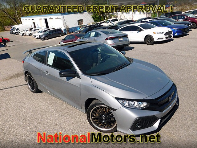 Honda Civic Si Coupe Vehicle Full-screen Gallery Image 02