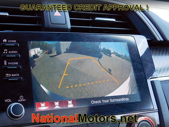 Honda Civic Si Coupe Vehicle Full-screen Gallery Image 15