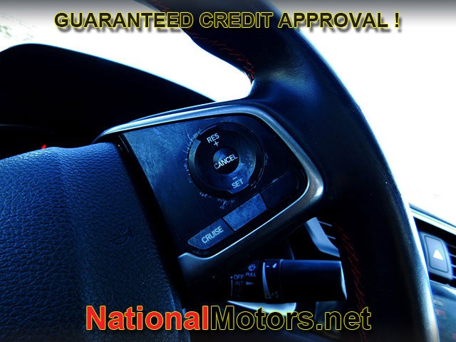 Honda Civic Si Coupe Vehicle Full-screen Gallery Image 19